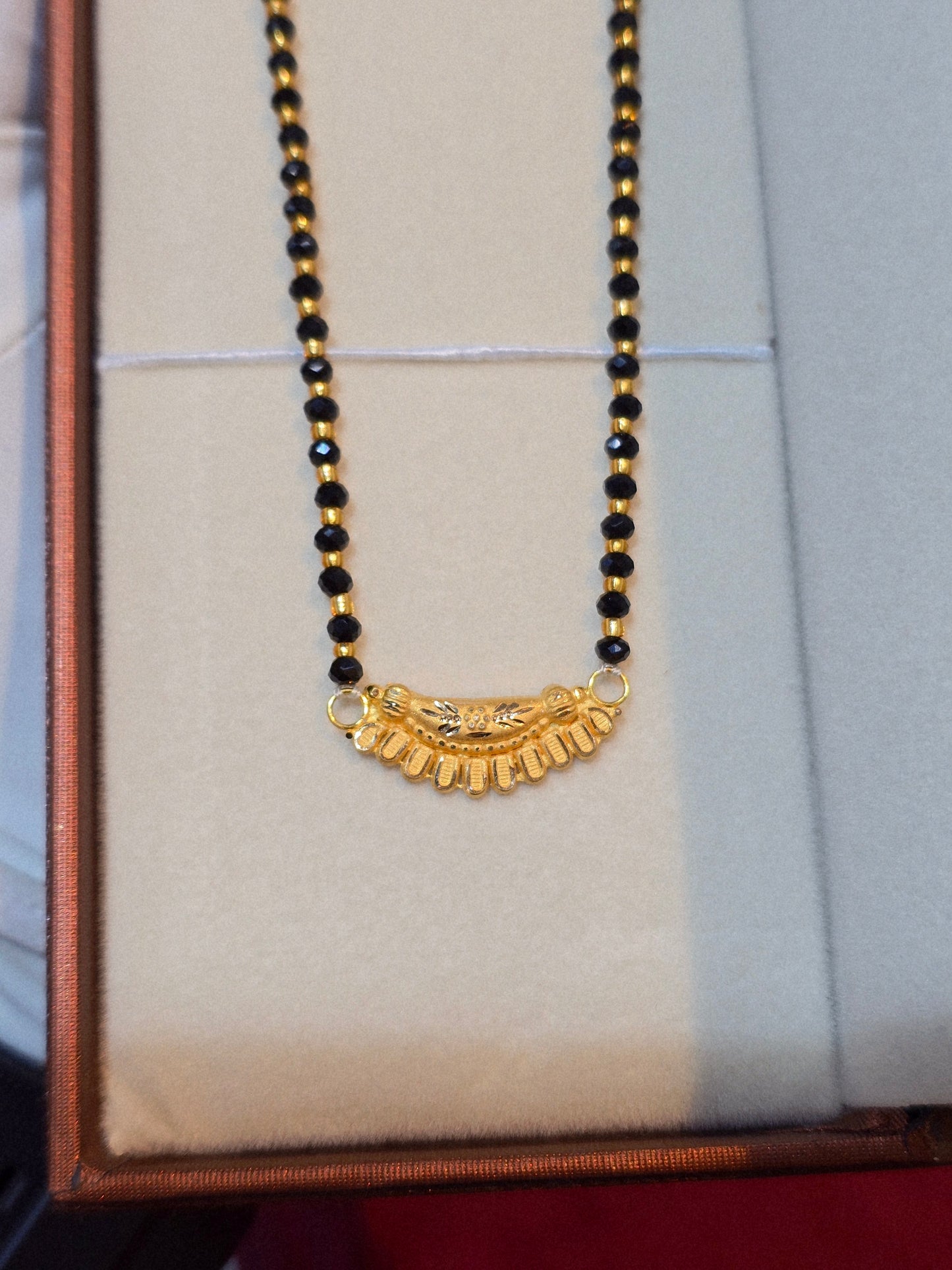 Light weight Manglsutra 20Kt