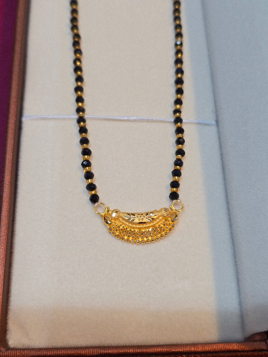 Light weight mangalsutra 20kt